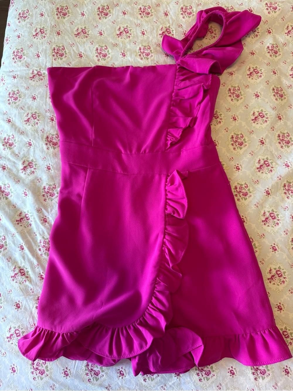 DO+BE Vibrant Pink One-Shoulder Romper